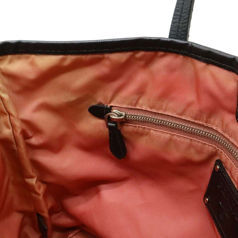 PRADA Black Leather Shoulder Bag - Picture 8 of 10